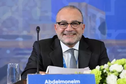 "نتطلع إلى رؤيتك قريبًا".. رئيس الأولمبية الدولية يهنئ الحسيني برئاسة اتحاد السلاح